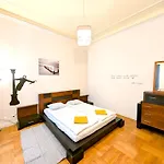 Dzirnavu Downtown Apartment In City Center